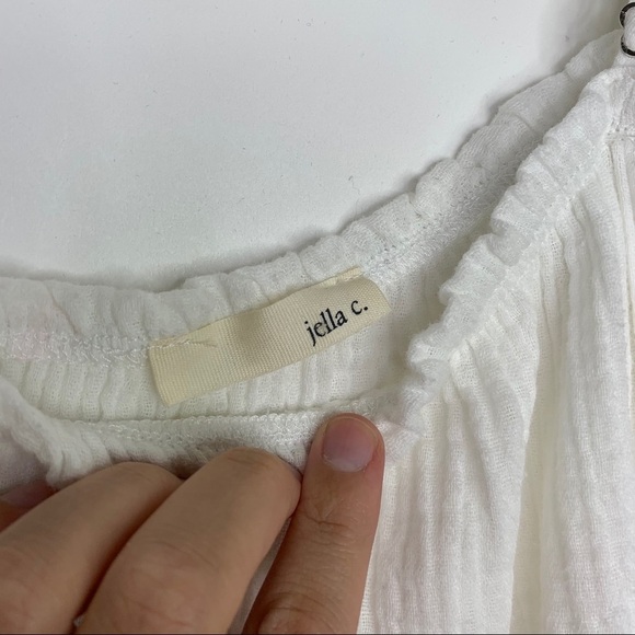 Stitch Fix l Jella C Bella Off The Shoulder Top - Picture 3 of 10